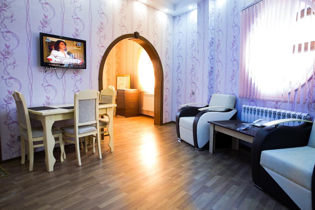 Cinema Boutique Hotel Гянджа Екстер'єр фото