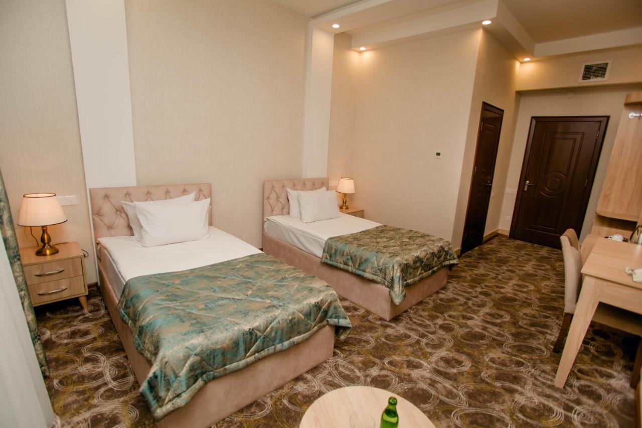 Cinema Boutique Hotel Гянджа Екстер'єр фото