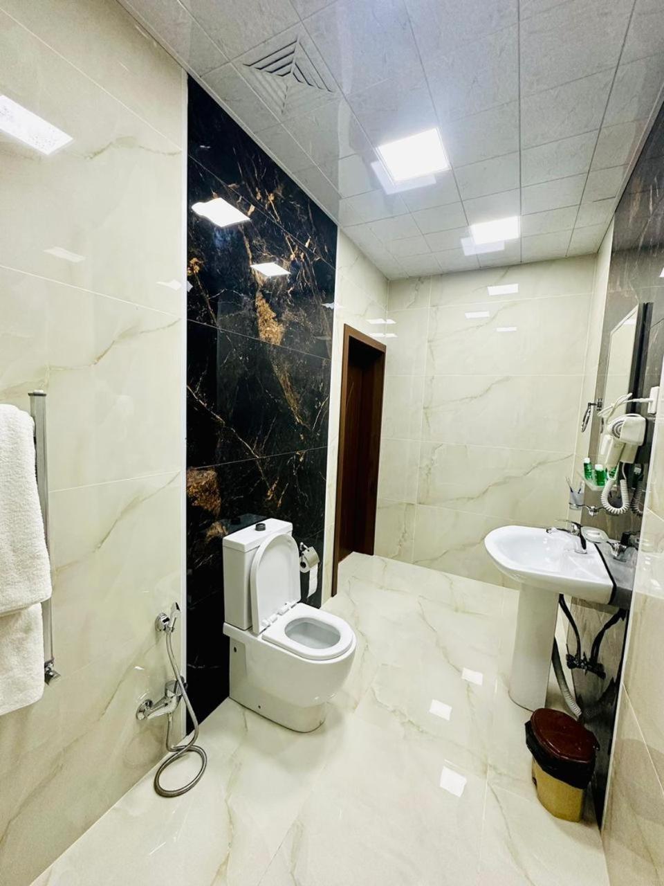 Cinema Boutique Hotel Гянджа Екстер'єр фото